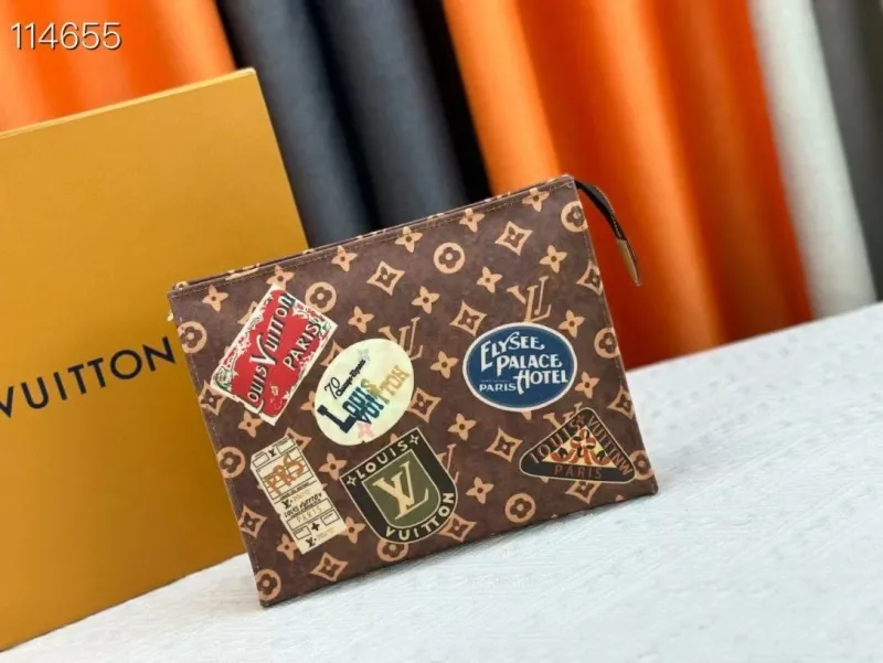 LV Wallets-1711