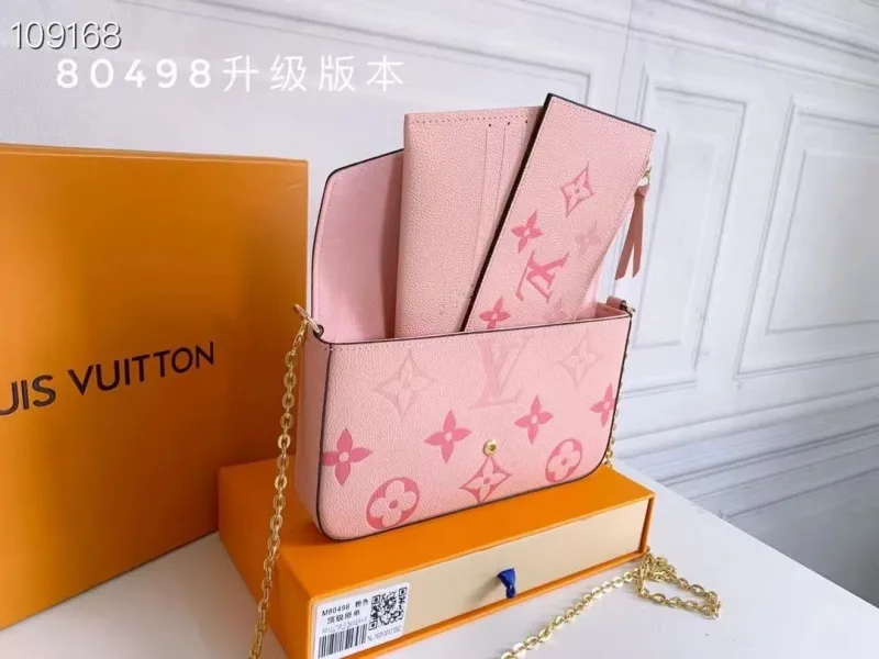 Alternative view of LV Wallets-1727