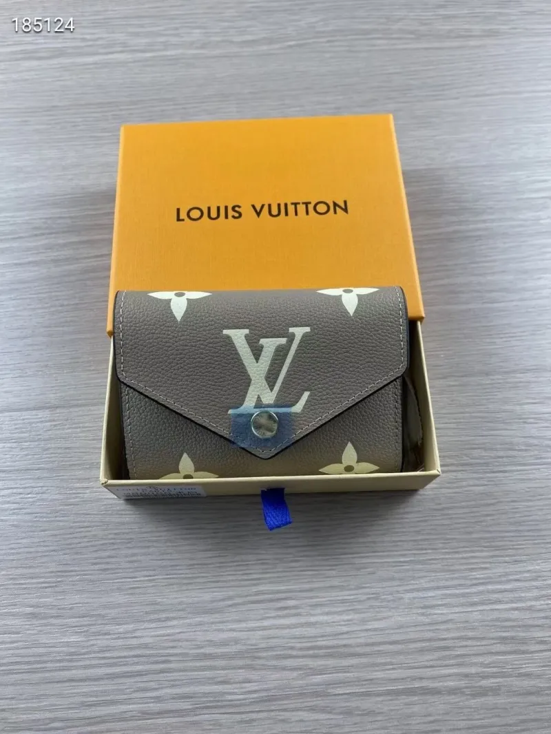 LV Wallets-1734