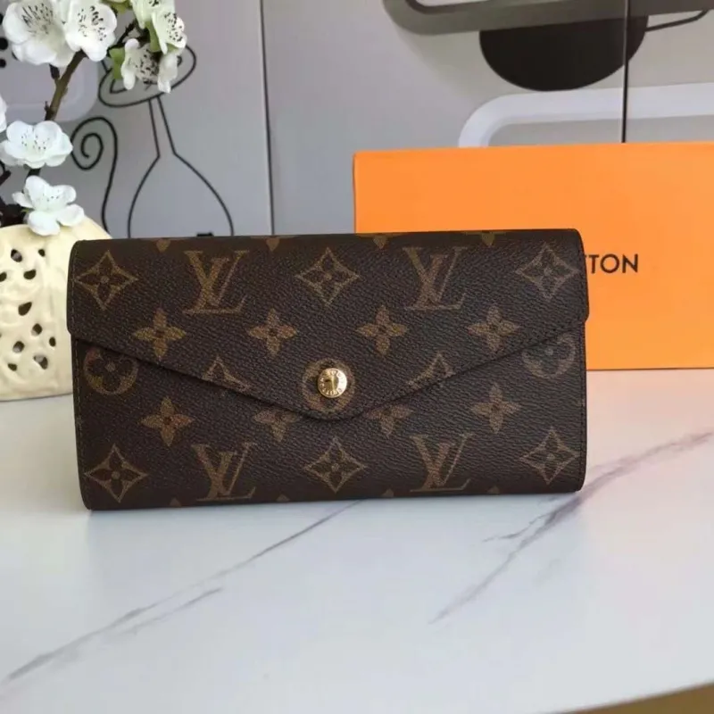 LV Wallets-1741