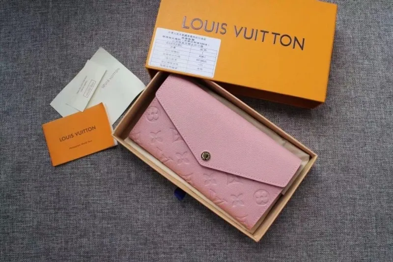 LV Wallets-1747