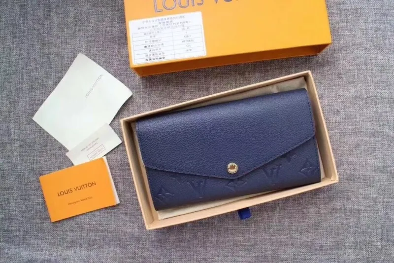 LV Wallets-1748