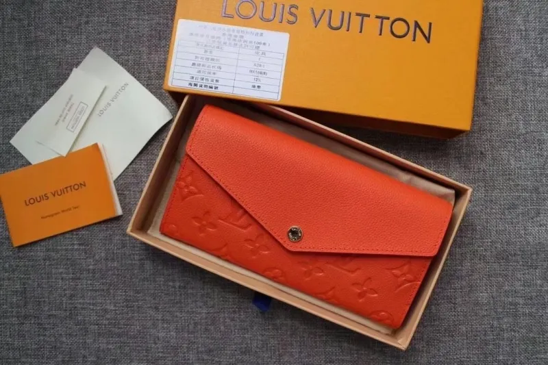 LV Wallets-1751