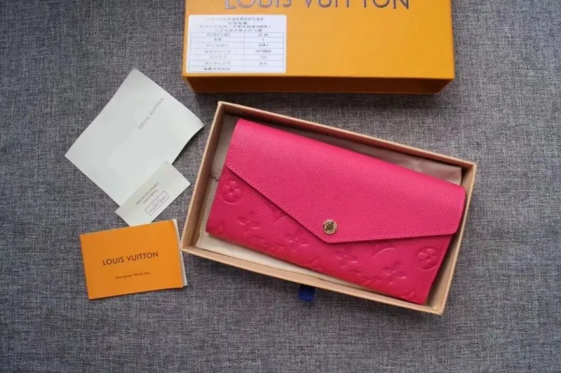 LV Wallets-1753