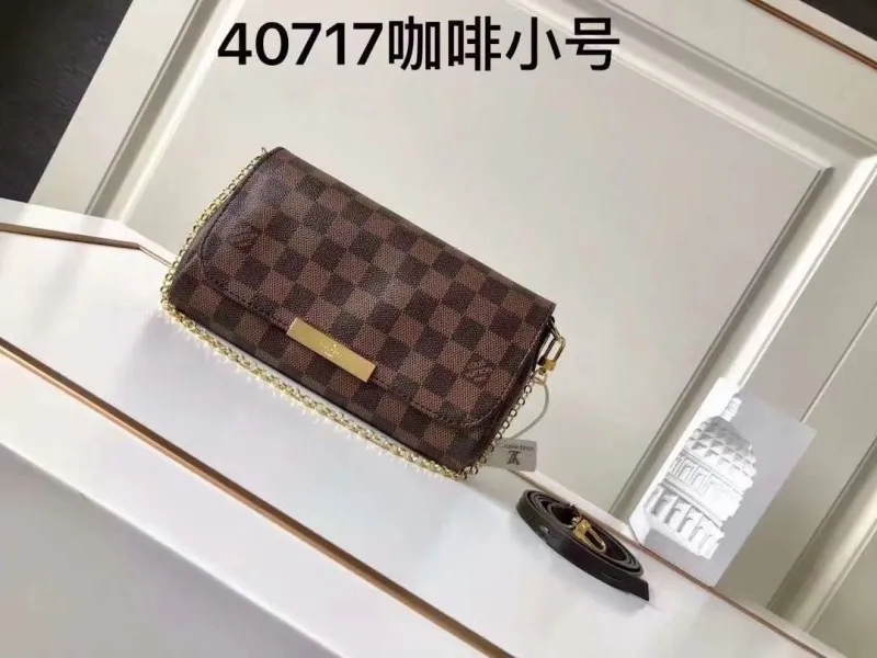 LV Wallets-1760