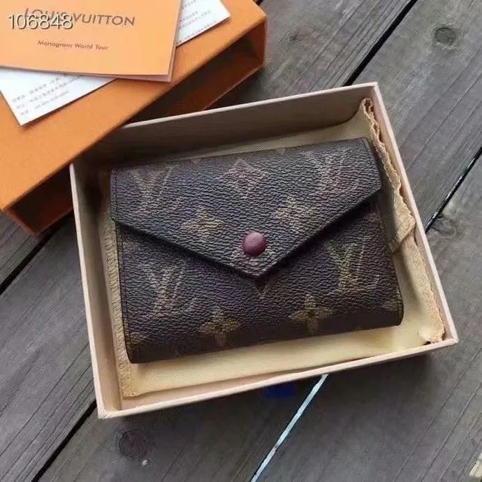 LV Wallets-1769