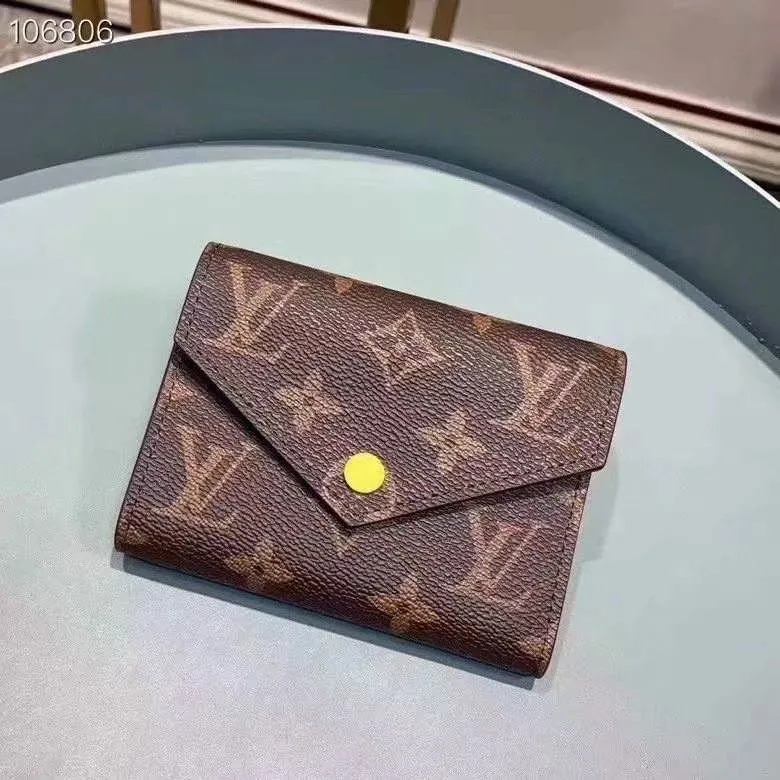 LV Wallets-1770
