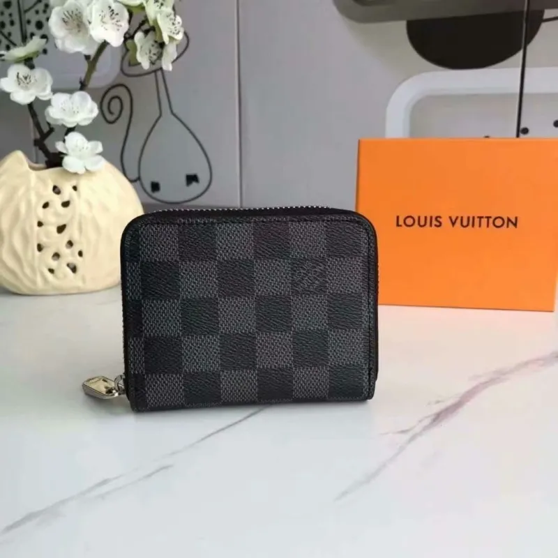 LV Wallets-1789