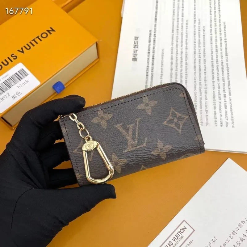LV Wallets-1800