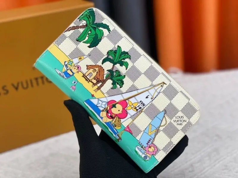 LV Wallets-1811