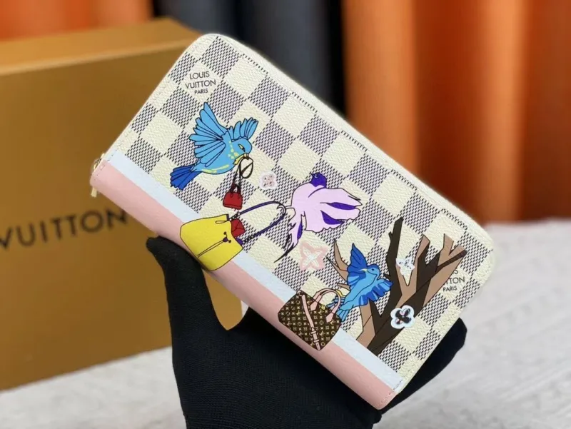 LV Wallets-1824