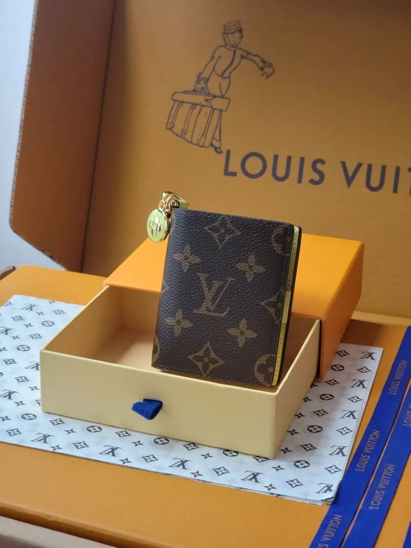 LV Wallets-1831