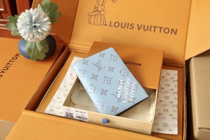 LV Wallets-1845