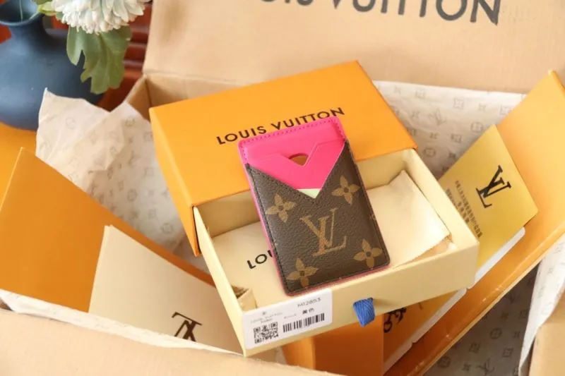LV Wallets-1890