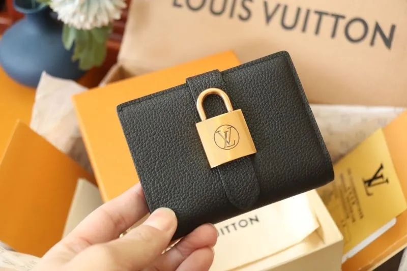 LV Wallets-1896