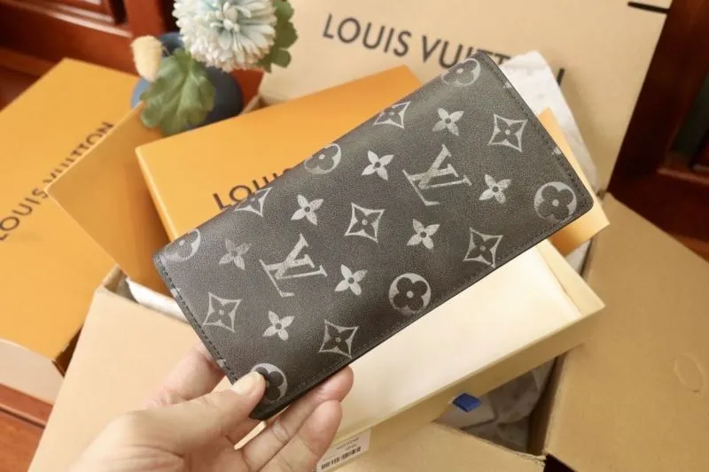 LV Wallets-1899