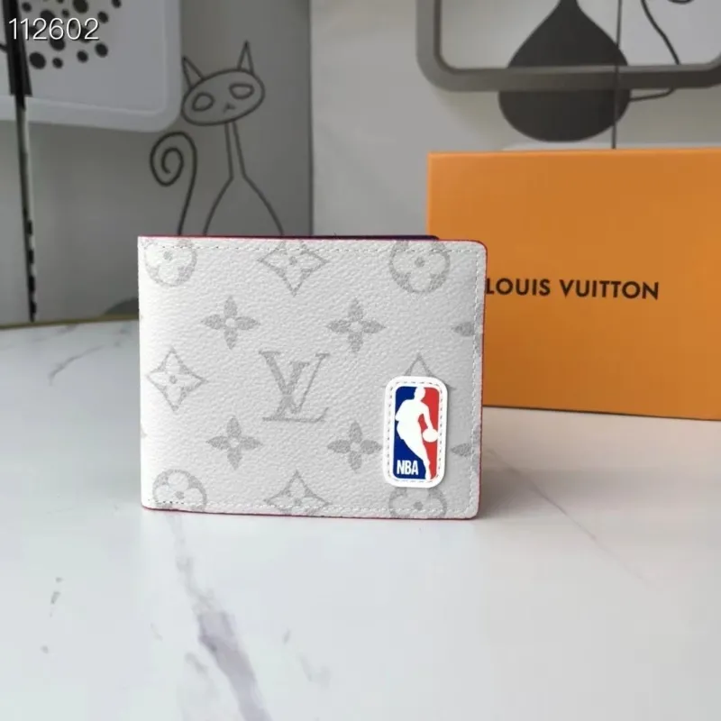 LV Wallets-1904
