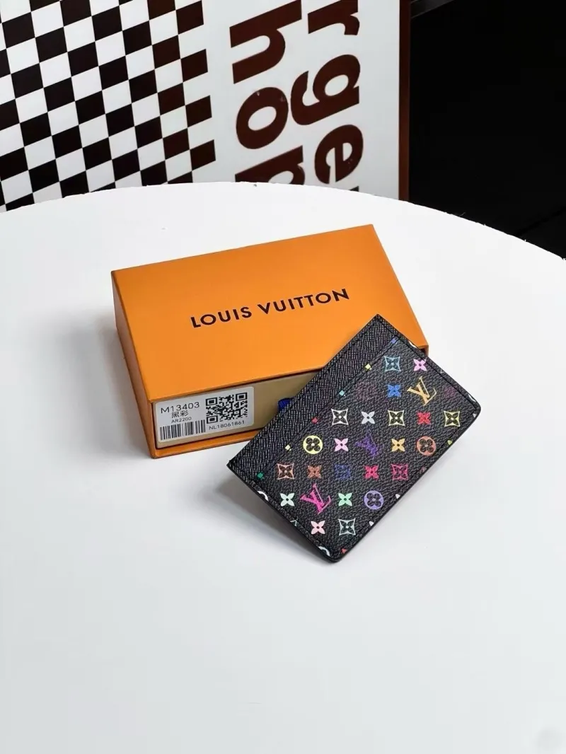 LV Wallets-1909