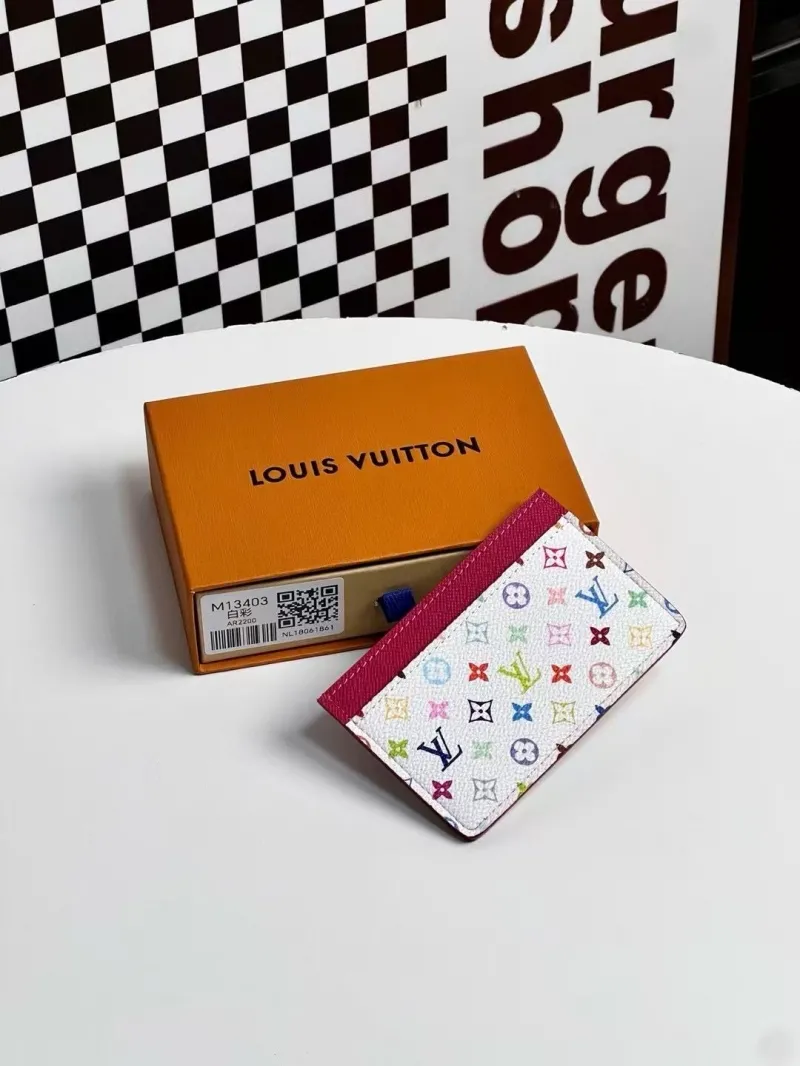 LV Wallets-1910