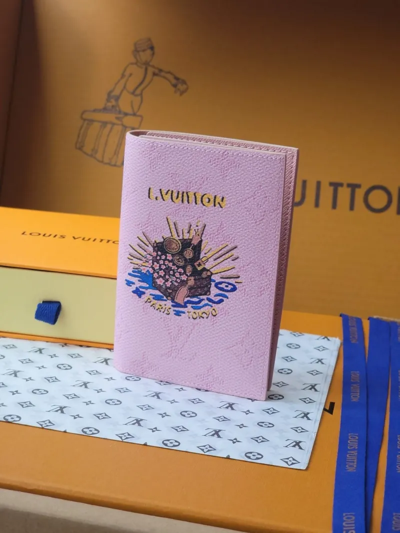 LV Wallets-1914