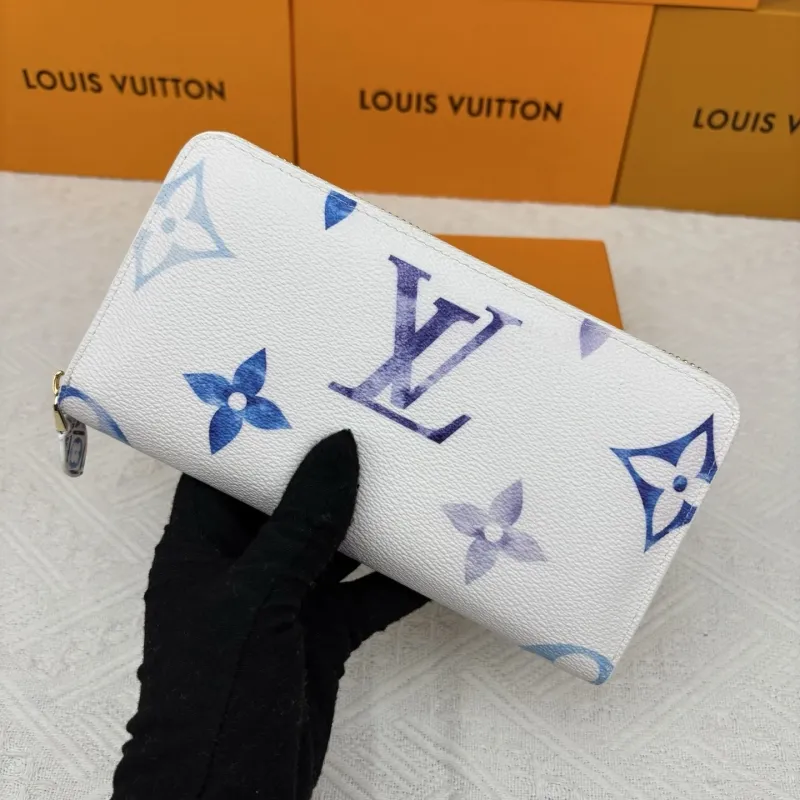 LV Wallets-1945
