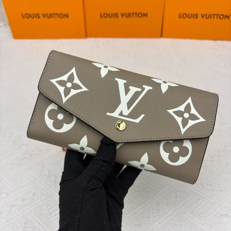 LV Wallets-1953