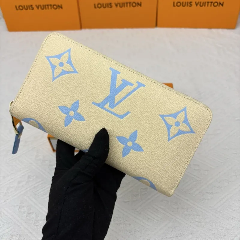 LV Wallets-1955