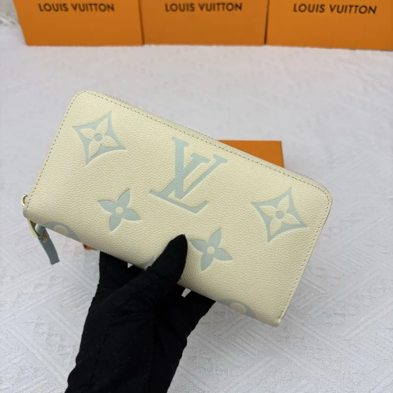 LV Wallets-1956