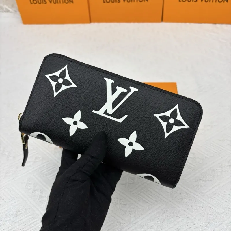 LV Wallets-1960