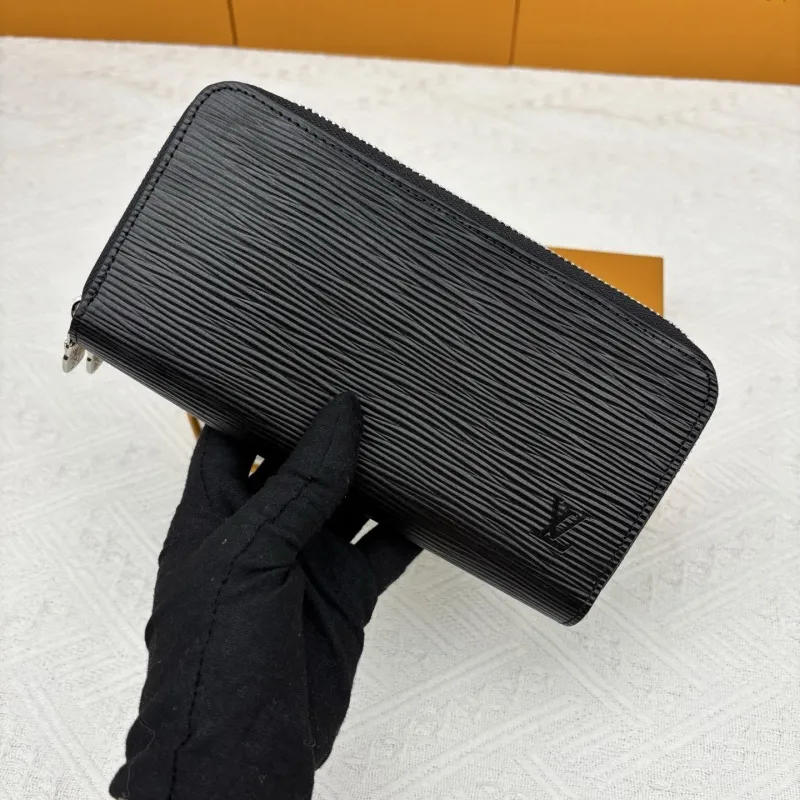 LV Wallets-2000