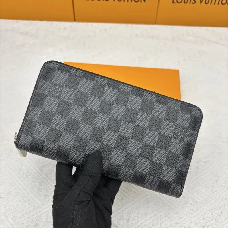 LV Wallets-2008