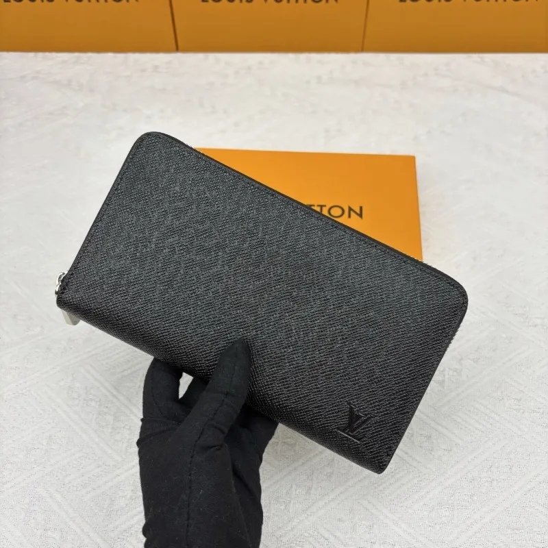 LV Wallets-2009
