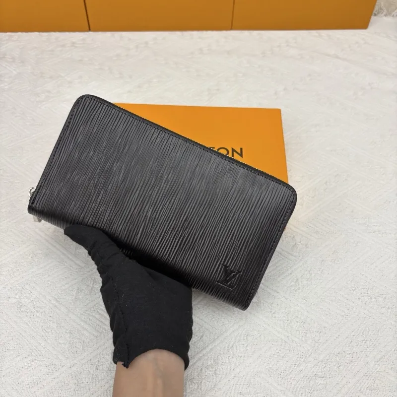 LV Wallets-2010