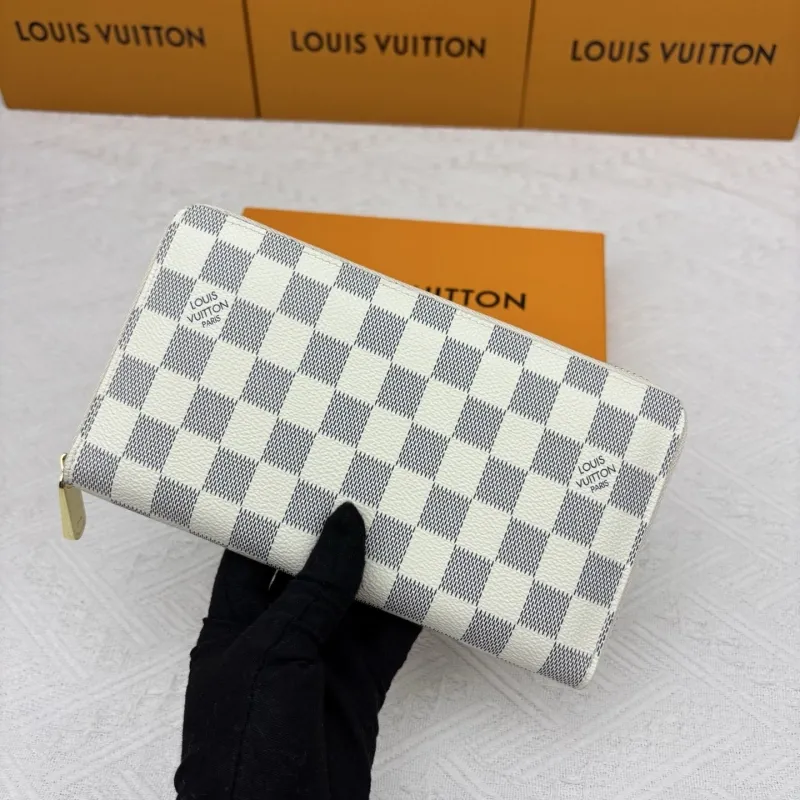 LV Wallets-2011