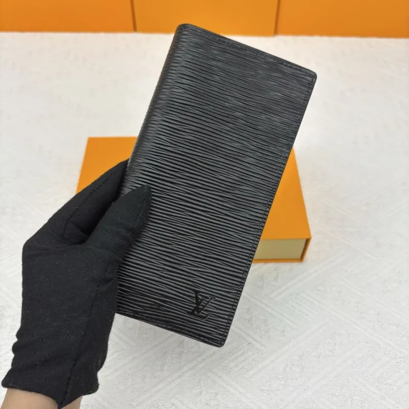 LV Wallets-2020