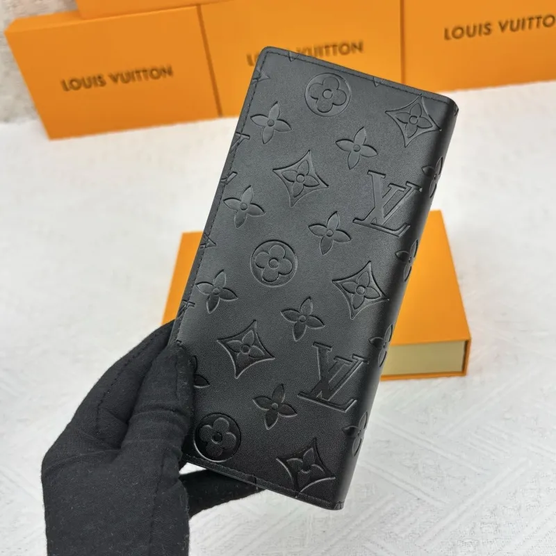 Alternative view of LV Wallets-2023