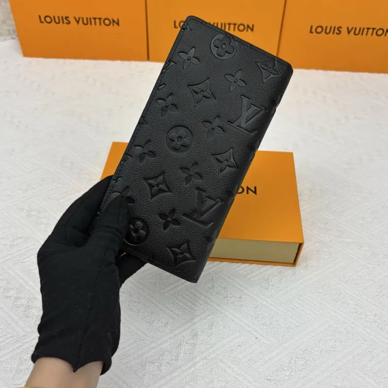 Alternative view of LV Wallets-2024