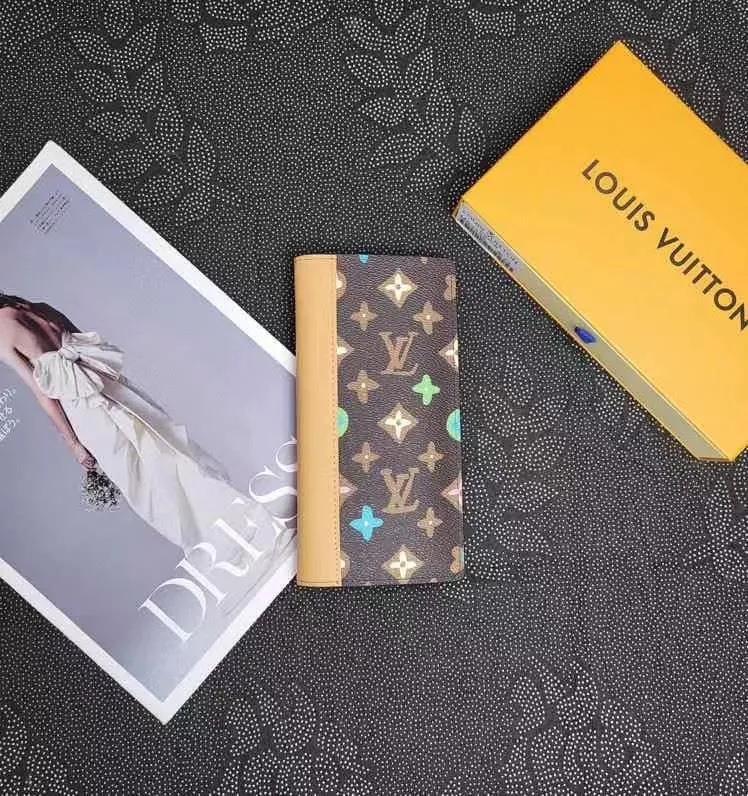 LV Wallets-2030