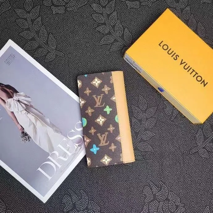 Alternative view of LV Wallets-2030