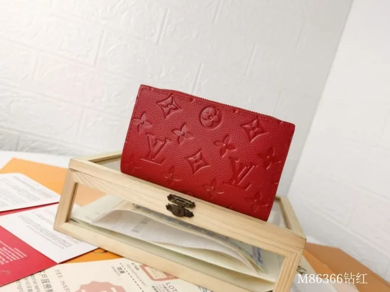 LV Wallets-2048