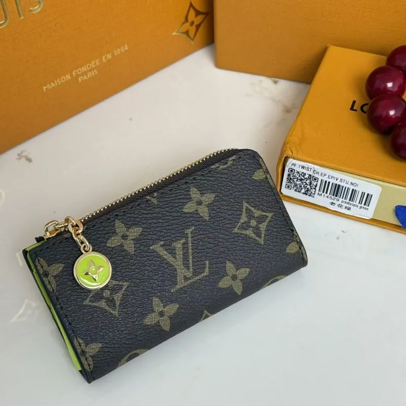 LV Wallets-2051