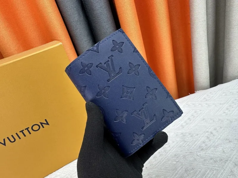 LV Wallets-2070