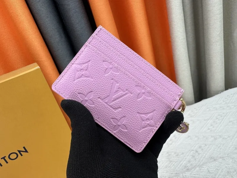 LV Wallets-2074