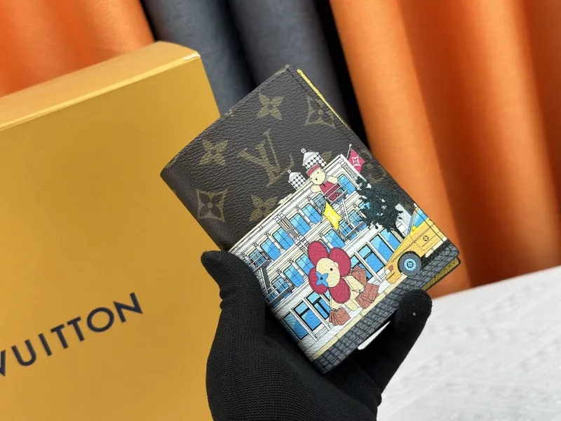 LV Wallets-2085