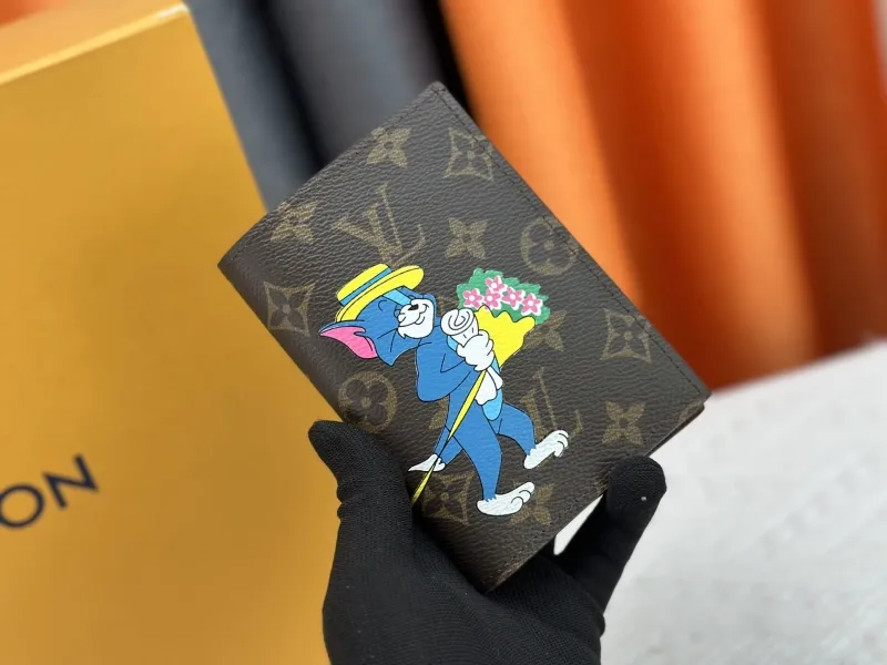 LV Wallets-2087