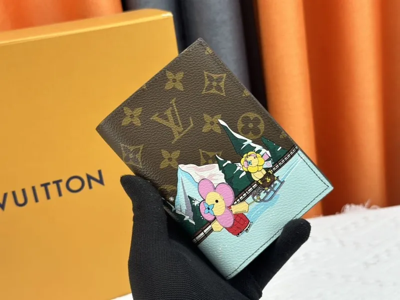 LV Wallets-2097