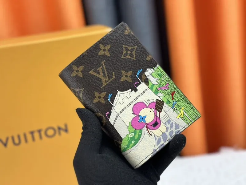 LV Wallets-2099