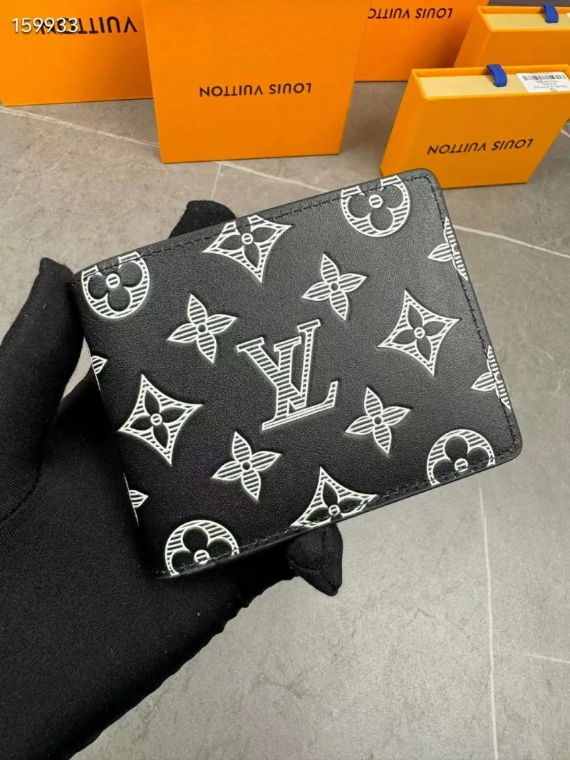 LV Wallets-2122