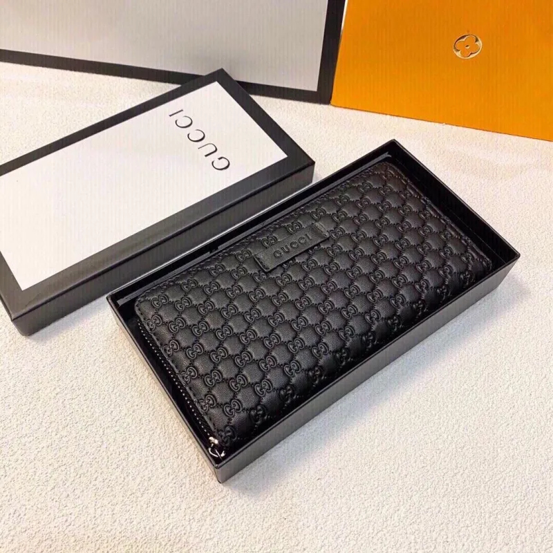 LV Wallets-2159