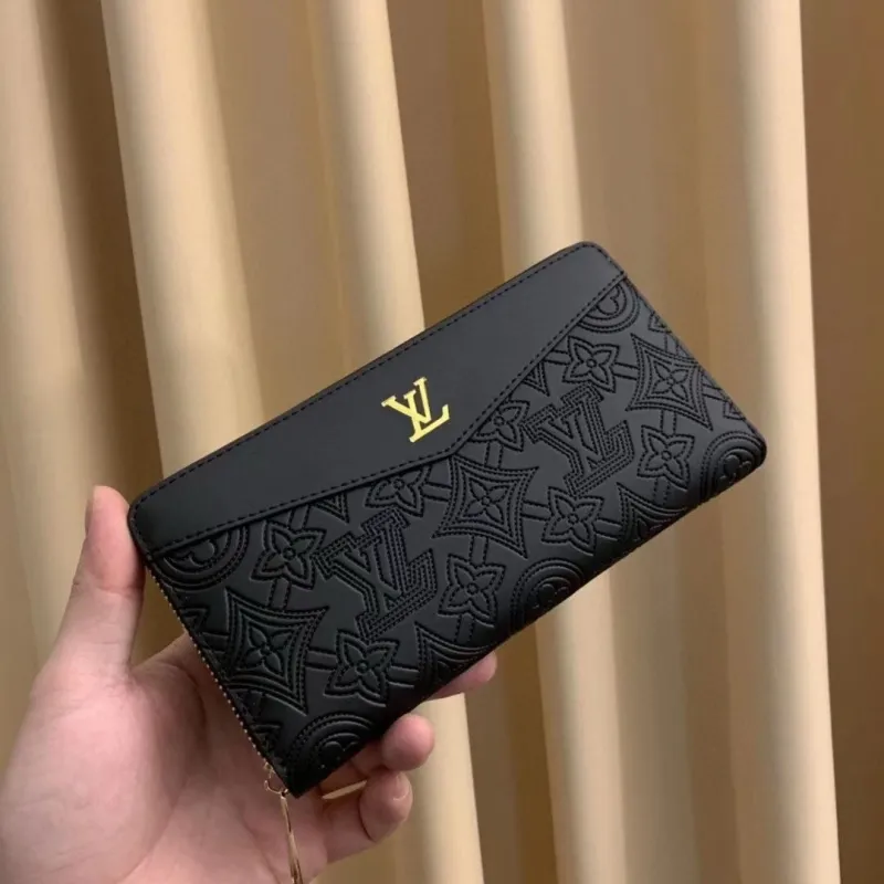 LV Wallets-2161